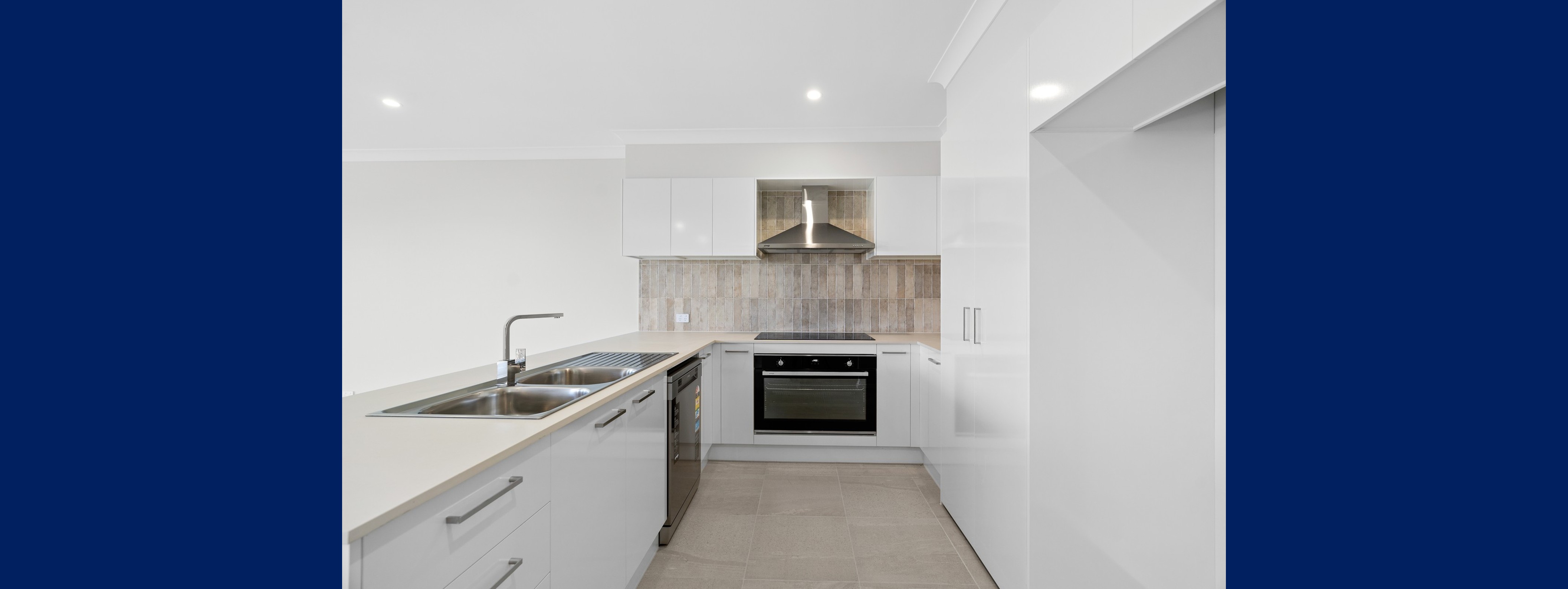 Modern SIL House in Wadalba — Home image 5