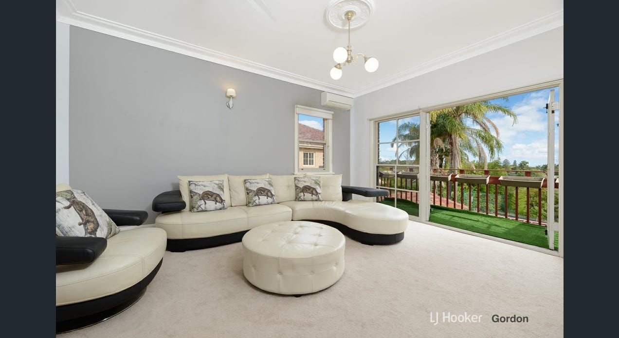 Ladies SIL Home in Exclusive North Shore Suburb of Killara — Home image 2