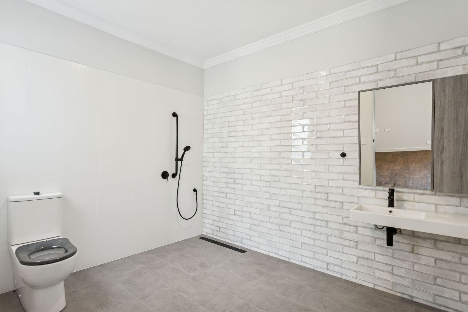 Individual 2-Bedroom Villas Close To Amenity Disability Accommodation — Home image 10