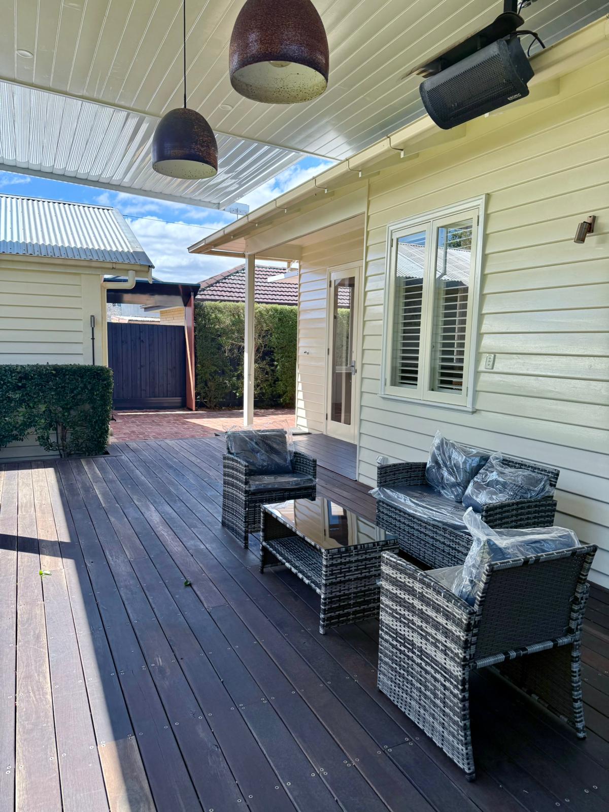 Charming SIL house in Cheltenham - Walking distance to Southland Westfield — Home image 14