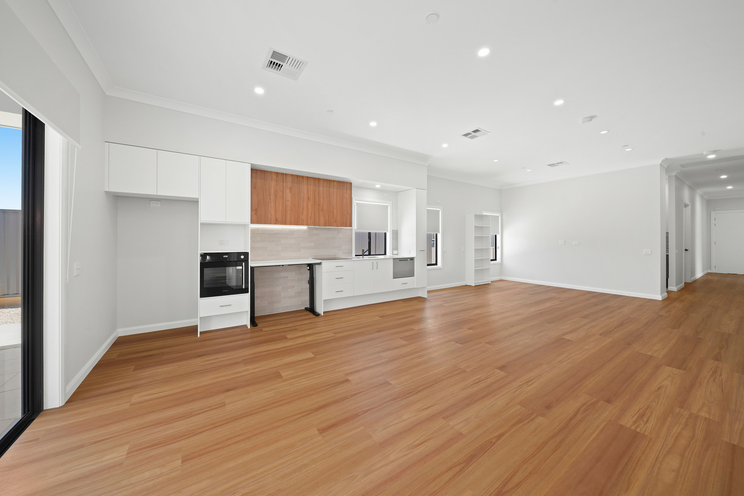 SDA HPS 2 Bedroom House plus OOA Port Macquire, NSW 221 — Home image 3