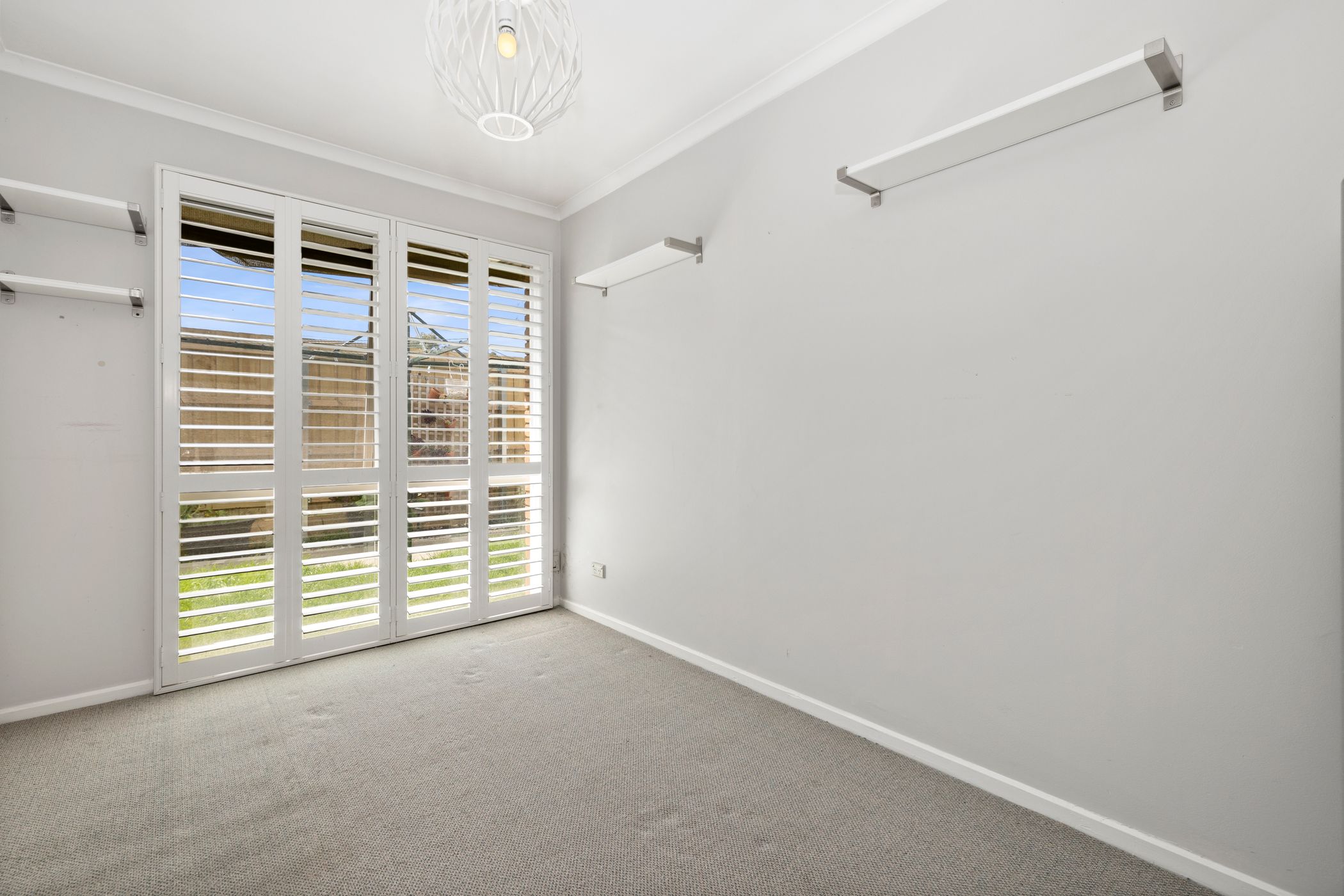 Spacious Aspendale Gardens Home — Home image 4