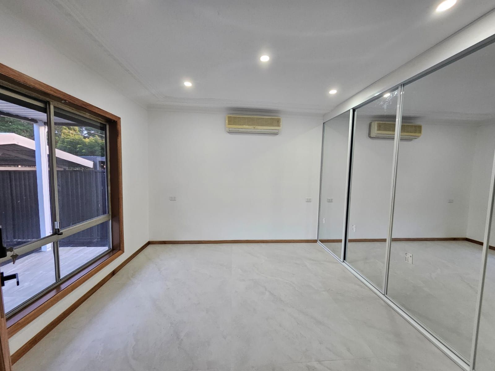 Auburn 4 Bed 2 Bath SIL / STA Home 🥇 Fully Renovated — Home image 6