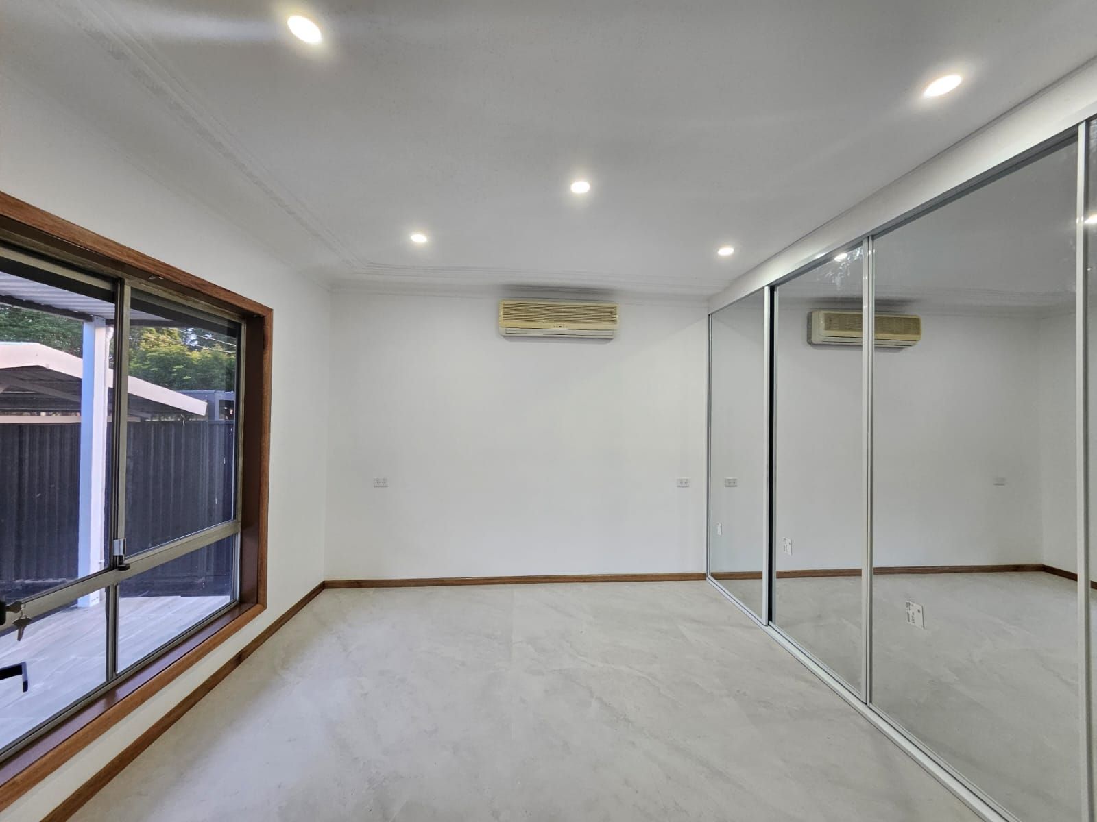 Auburn 4 Bed 2 Bath SIL / STA Home 🥇 Fully Renovated — Home image 9