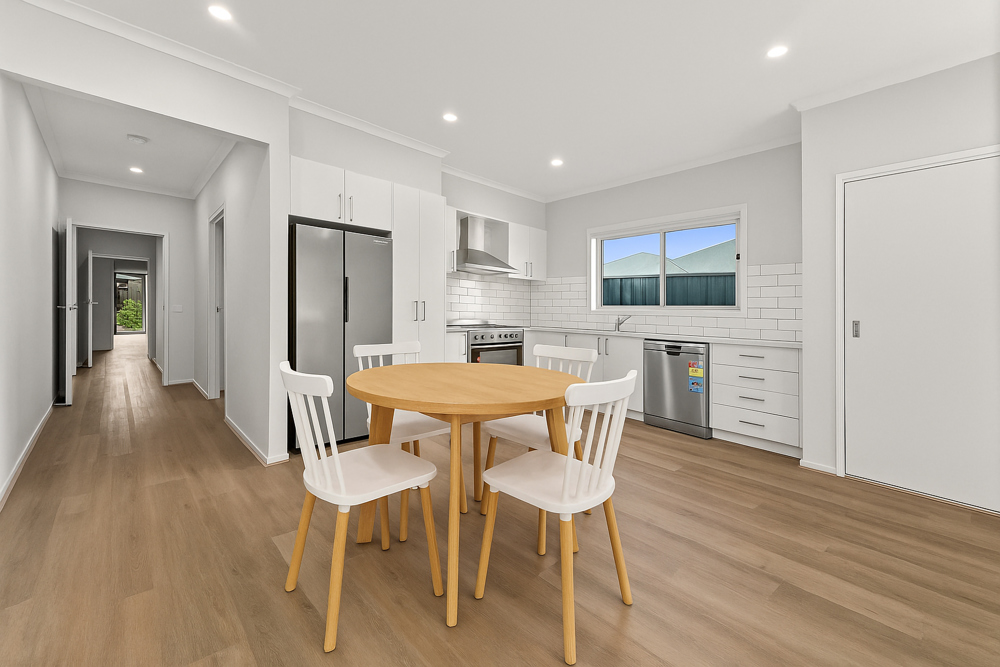 Side-by-Side Strength & Independence: Robust SDA with No Shared Spaces — Home image 4