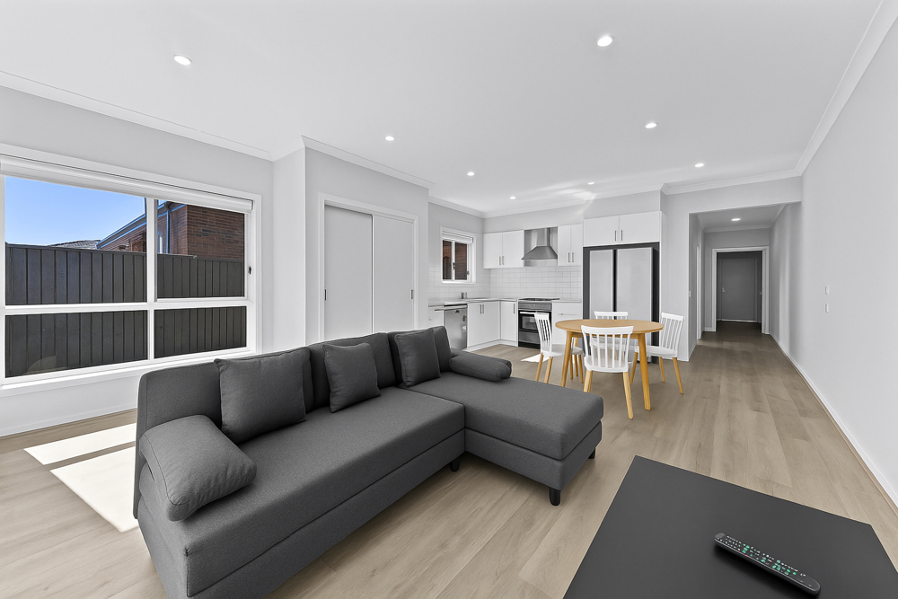 Side-by-Side Strength & Independence: Robust SDA with No Shared Spaces — Home image 8