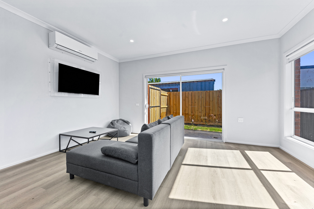 Side-by-Side Strength & Independence: Robust SDA with No Shared Spaces — Home image 10