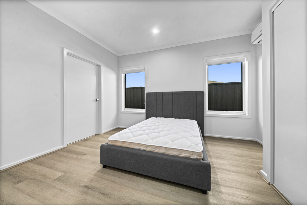 Side-by-Side Strength & Independence: Robust SDA with No Shared Spaces — Home image 12