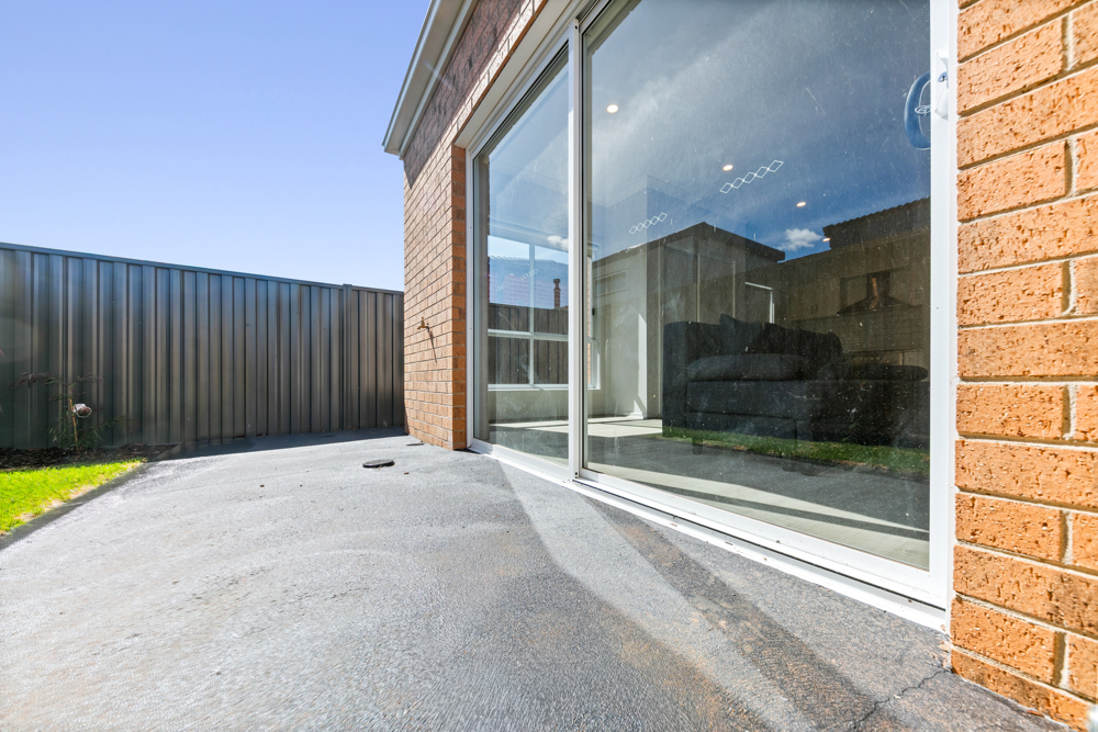 Side-by-Side Strength & Independence: Robust SDA with No Shared Spaces — Home image 20