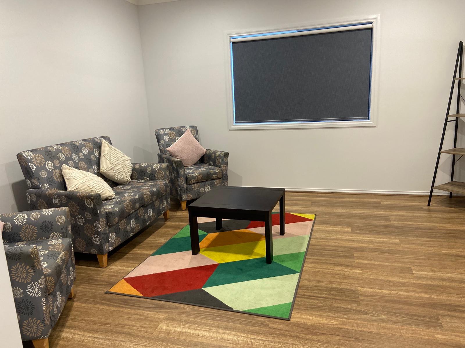 Warm & Inviting Home  (SIL) — Home image 3