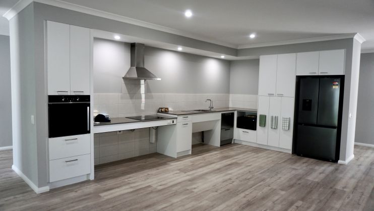 4 Vacancies Villas & House Available - Henry Street, Midland — Home image 3