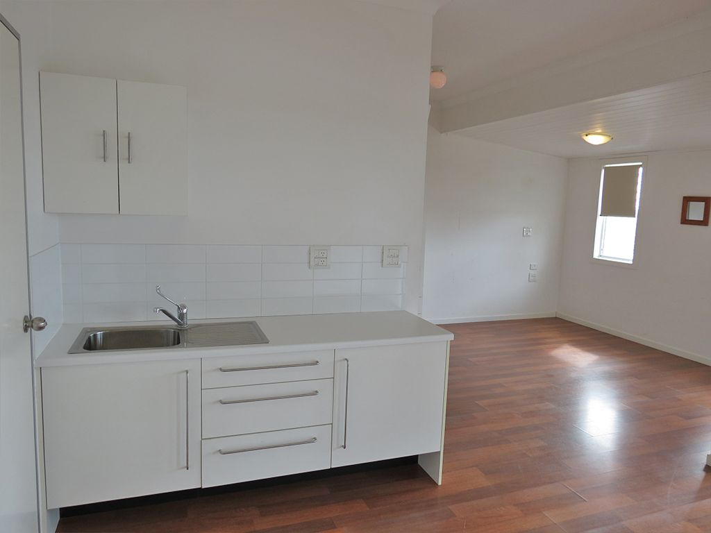 Modern hilltop home on the Gold Coast — Home image 3