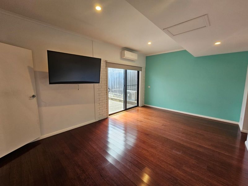 Charming SIL Home in Bentleigh VIC -MTA also Available! — Home image 6
