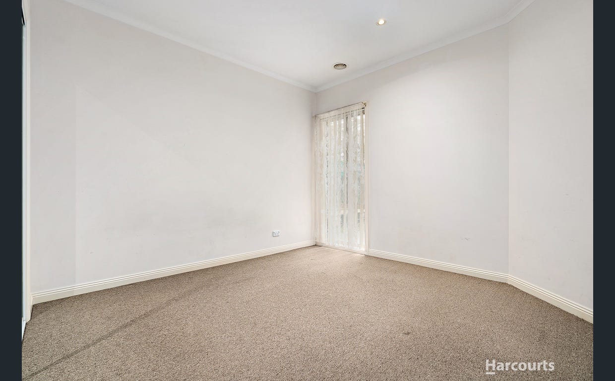SIL home in Noble Park area (very close to Clayton) — Home image 5