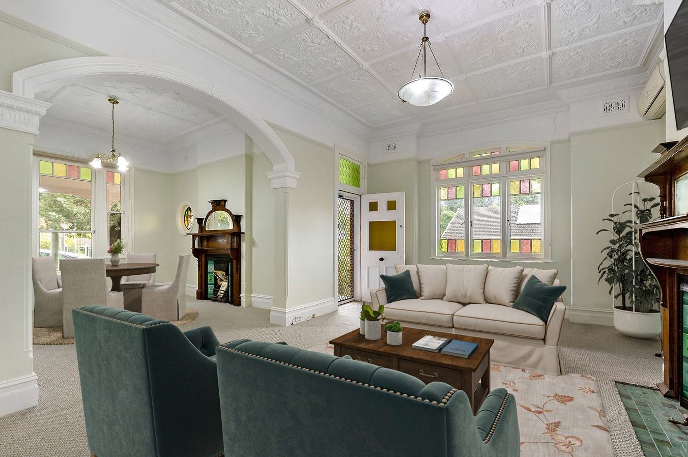 SIL Home in the heart of Eastwood - Beautiful and Timeless — Home image 7