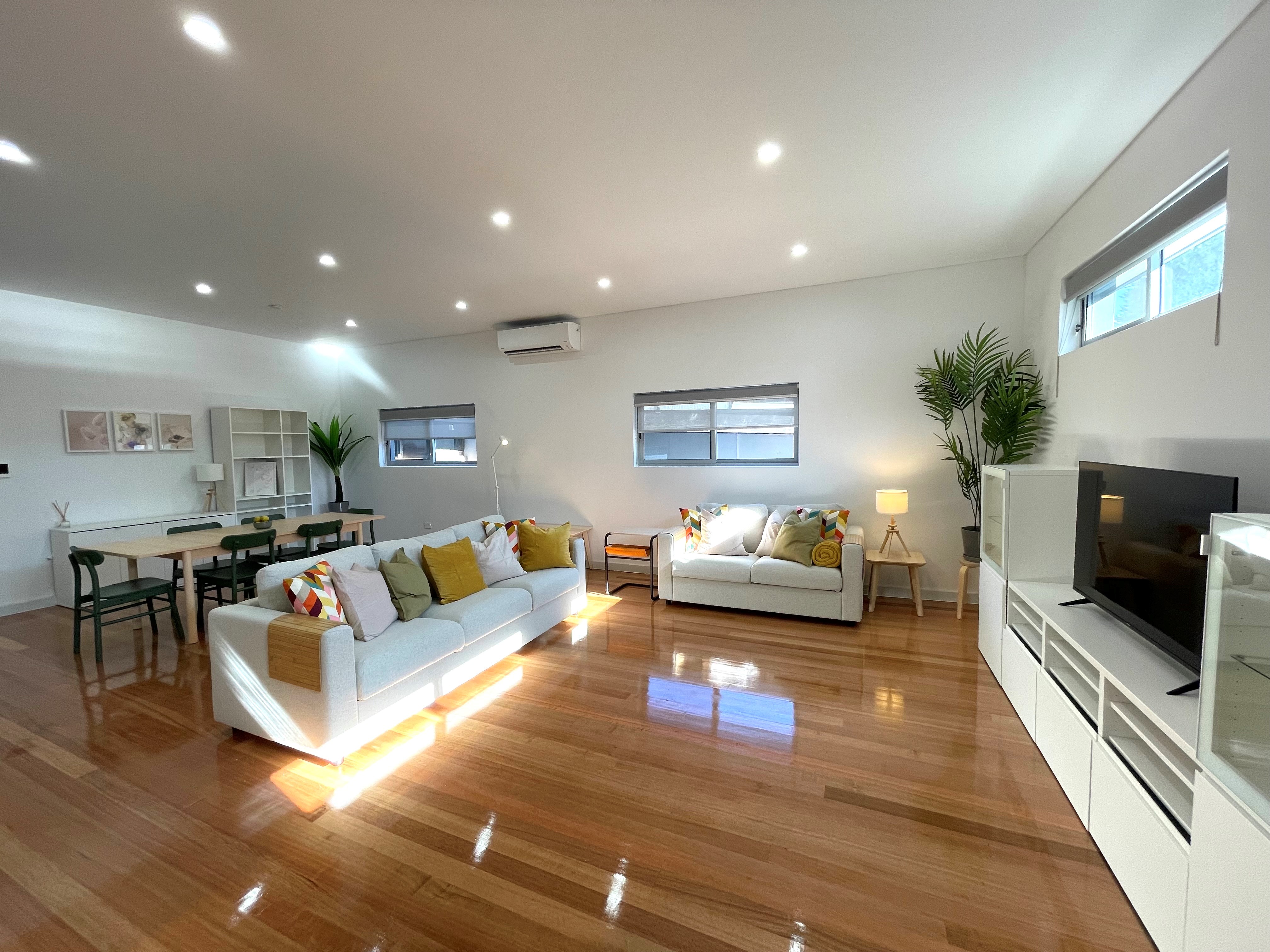 Stunning renovated SIL home in Earlwood . — Home image 2