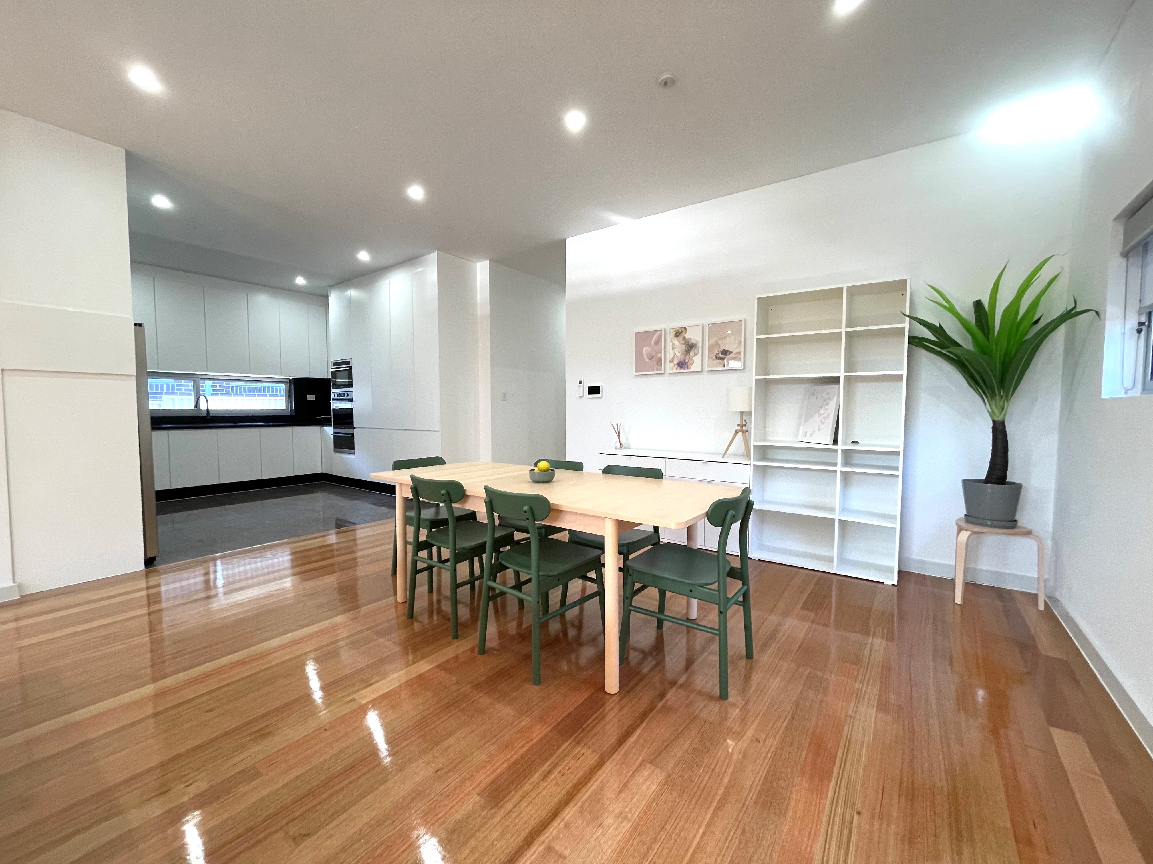Stunning renovated SIL home in Earlwood . — Home image 3