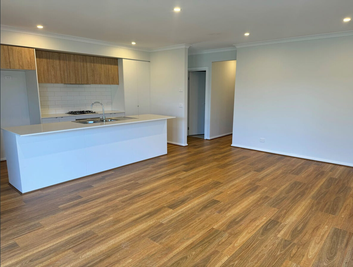Modern Living in Clyde North Vacant SIL Home — Home image 5