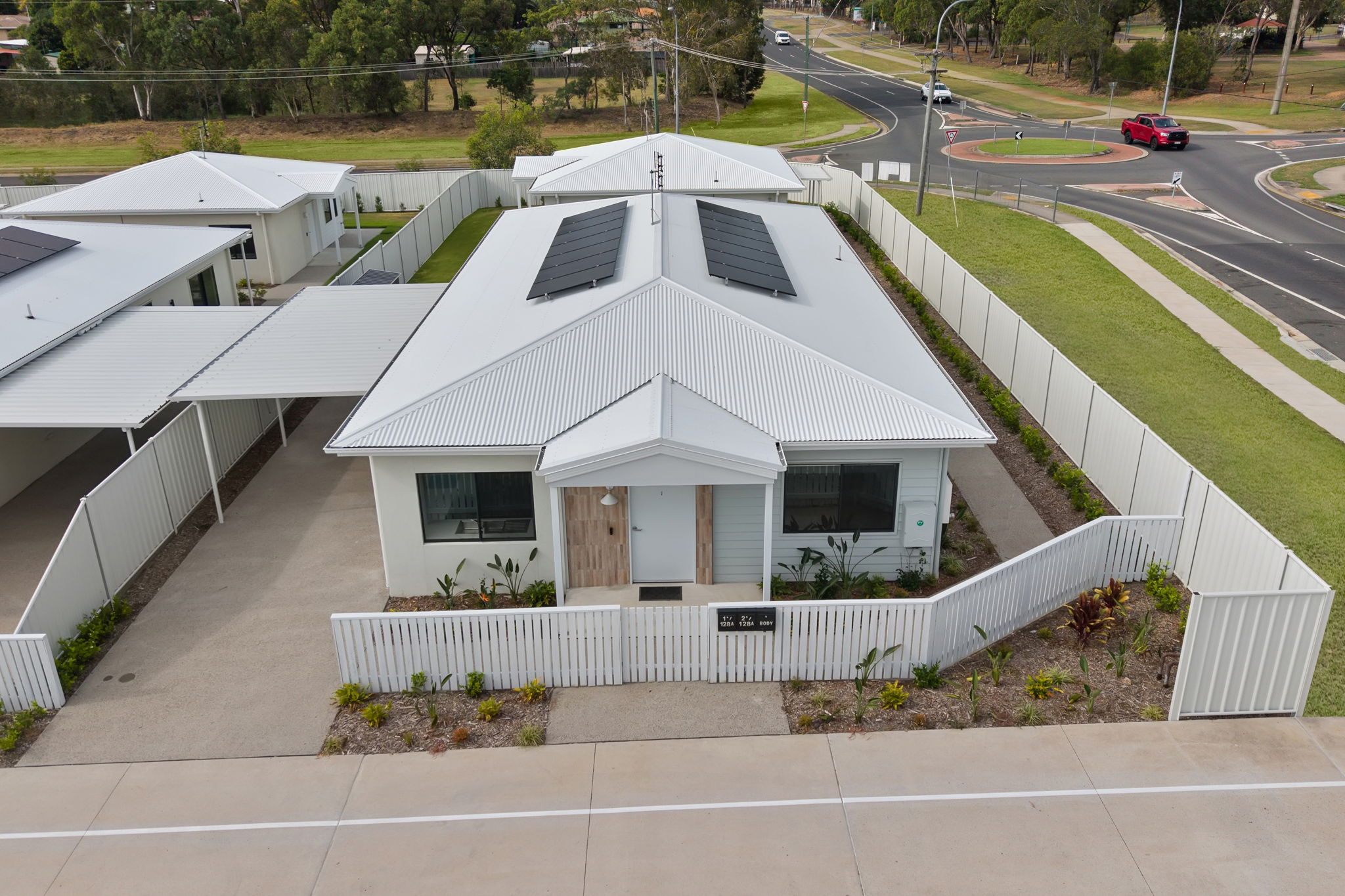 Brand New 2 Participant HPS House + OOA in Torquay for Comfort & Safety — Home image 2
