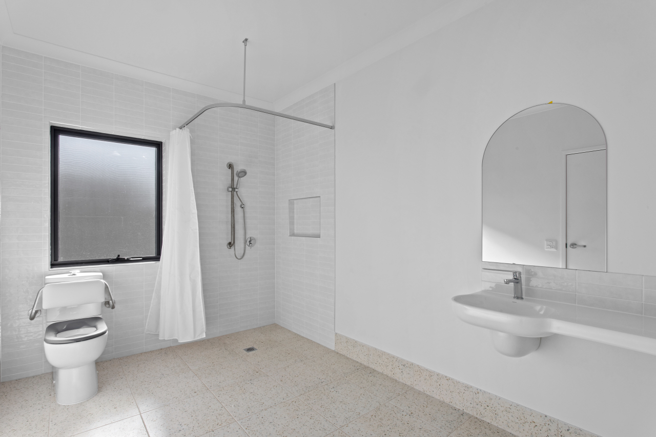 Brand New 2 Participant HPS House + OOA in Torquay for Comfort & Safety — Home image 8