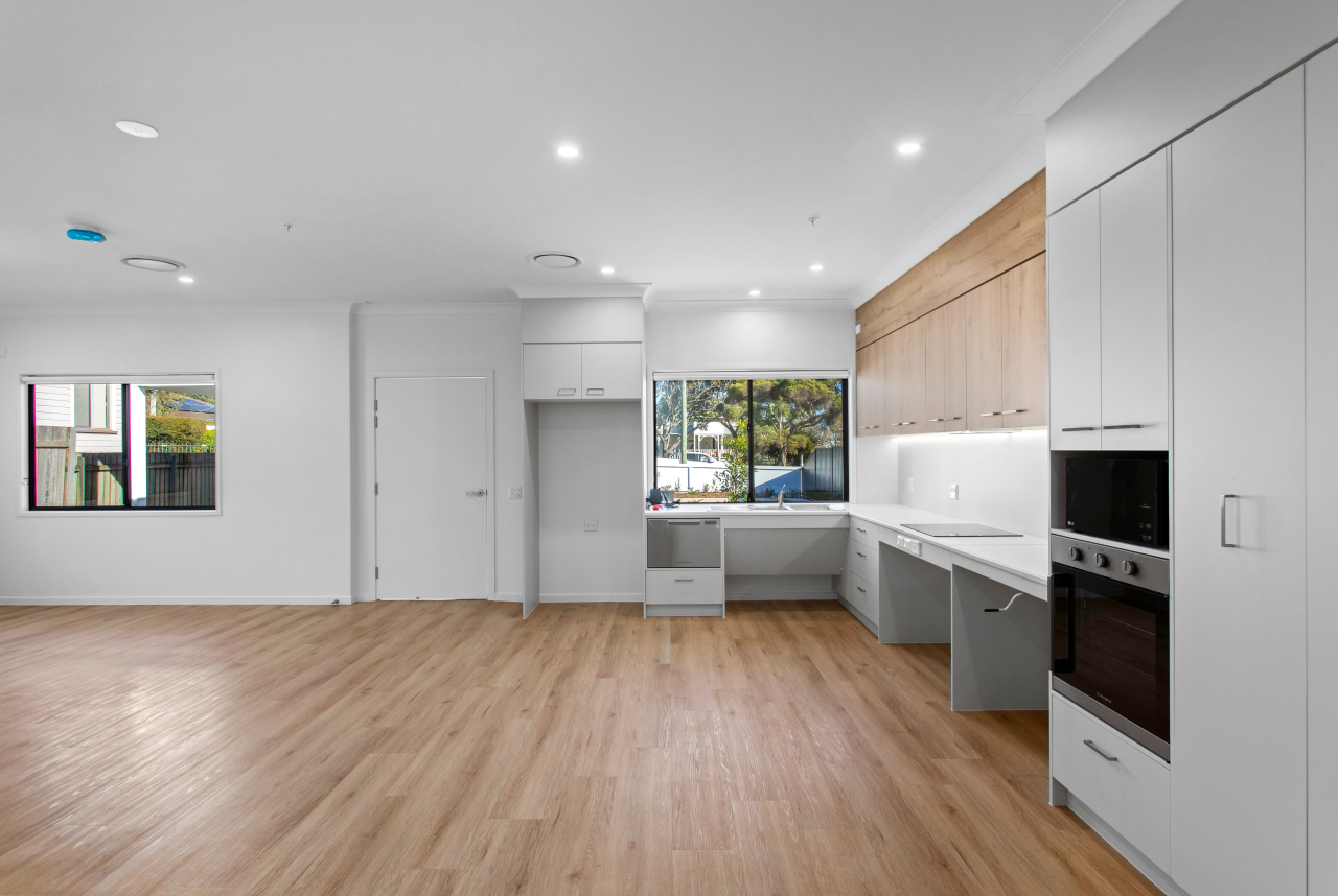 Brand New 2 Participant HPS House + OOA in Torquay for Comfort & Safety — Home image 9