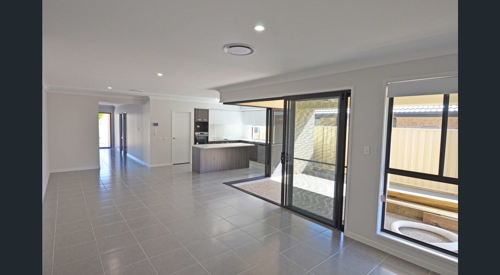 Female SIL Vacancy. Prime Location! — Home image 2