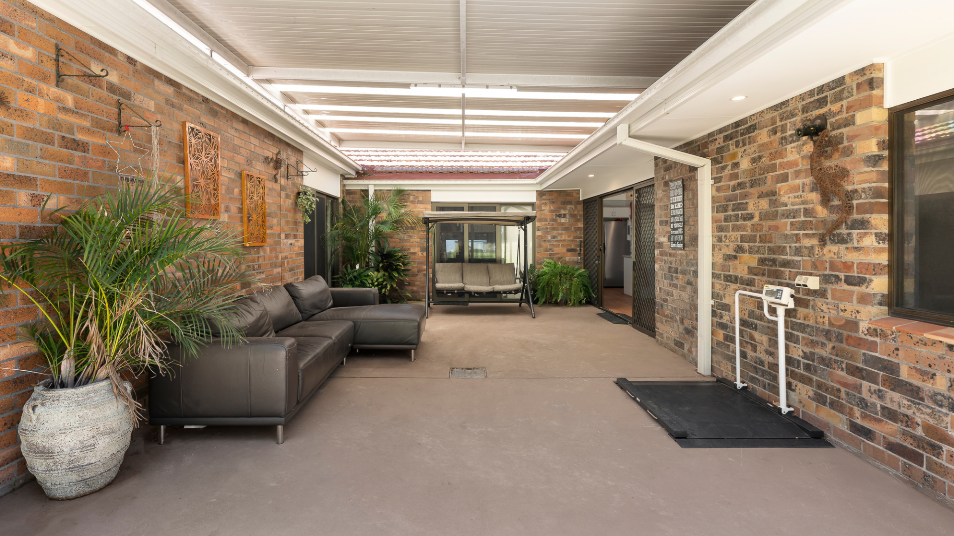 Allambie Heights - shared 5-bedroom home — Home image 9