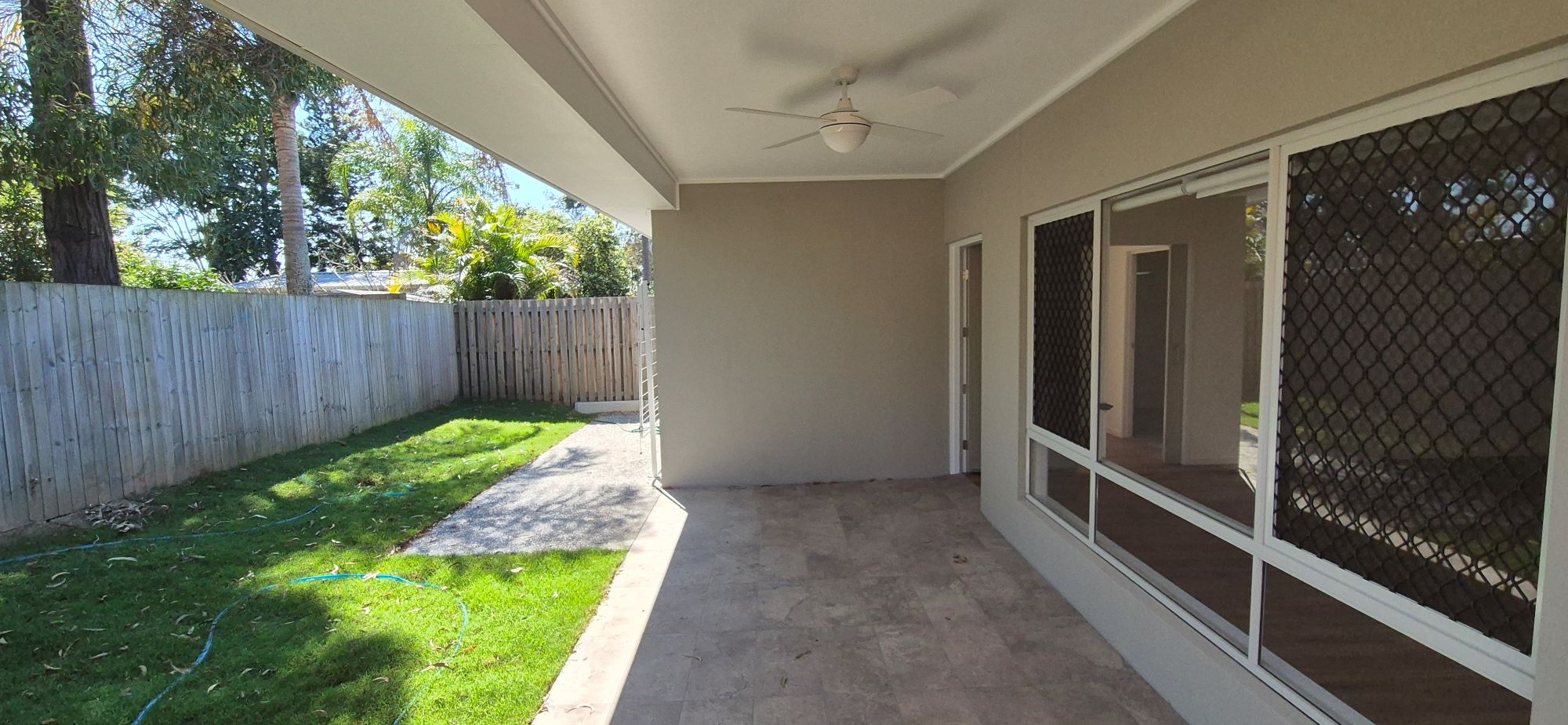 2 Bedroom home with OOA in Loganlea, Queensland — Home image 8