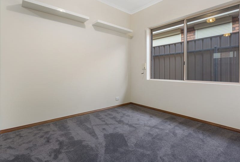 Spacious 4-Bedroom Contemporary Home in Clovelly Park — Home image 9