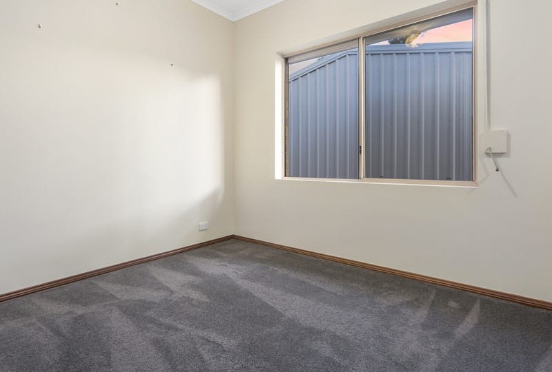 Spacious 4-Bedroom Contemporary Home in Clovelly Park — Home image 10