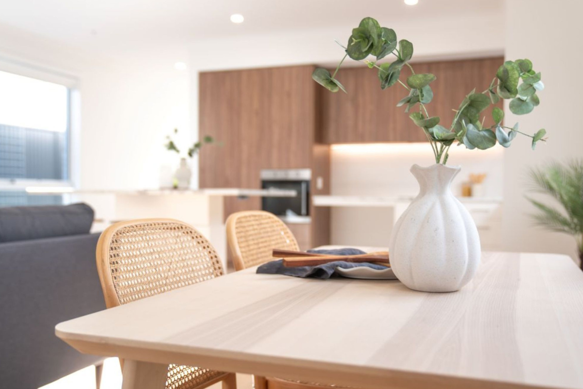 Para Hills West #2 — Home image 2