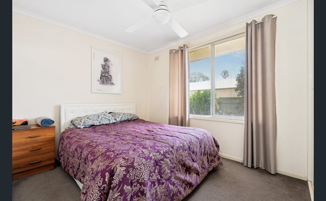 SIL Bedroom Available Now in Quiet Salisbury Park — Home image 5