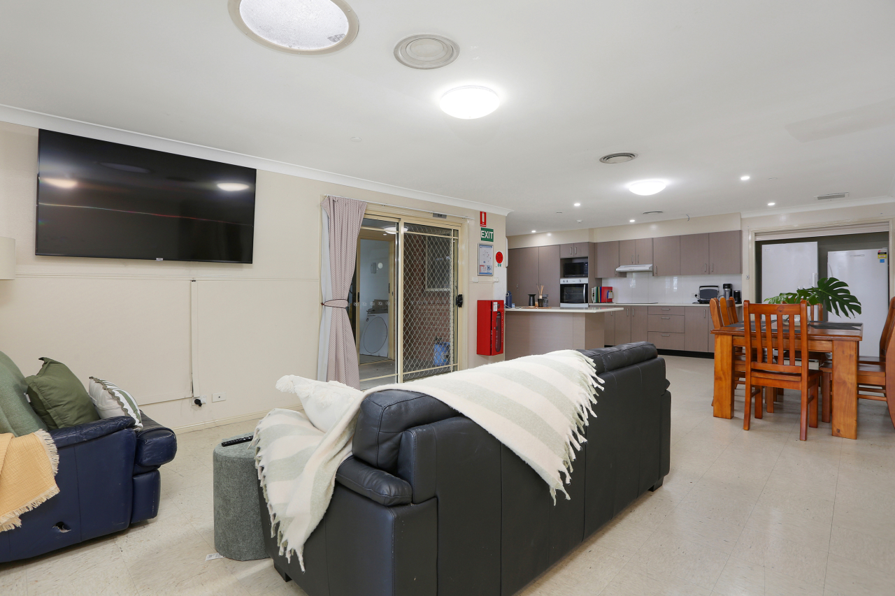Welcoming & Accessible Disability-Friendly Home in Bass Hill – Female Vacancy — Home image 8