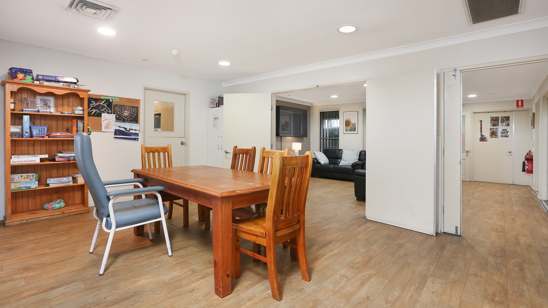 A rare opportunity to join a warm, well-supported home in a quiet neighbourhood — Home image 4