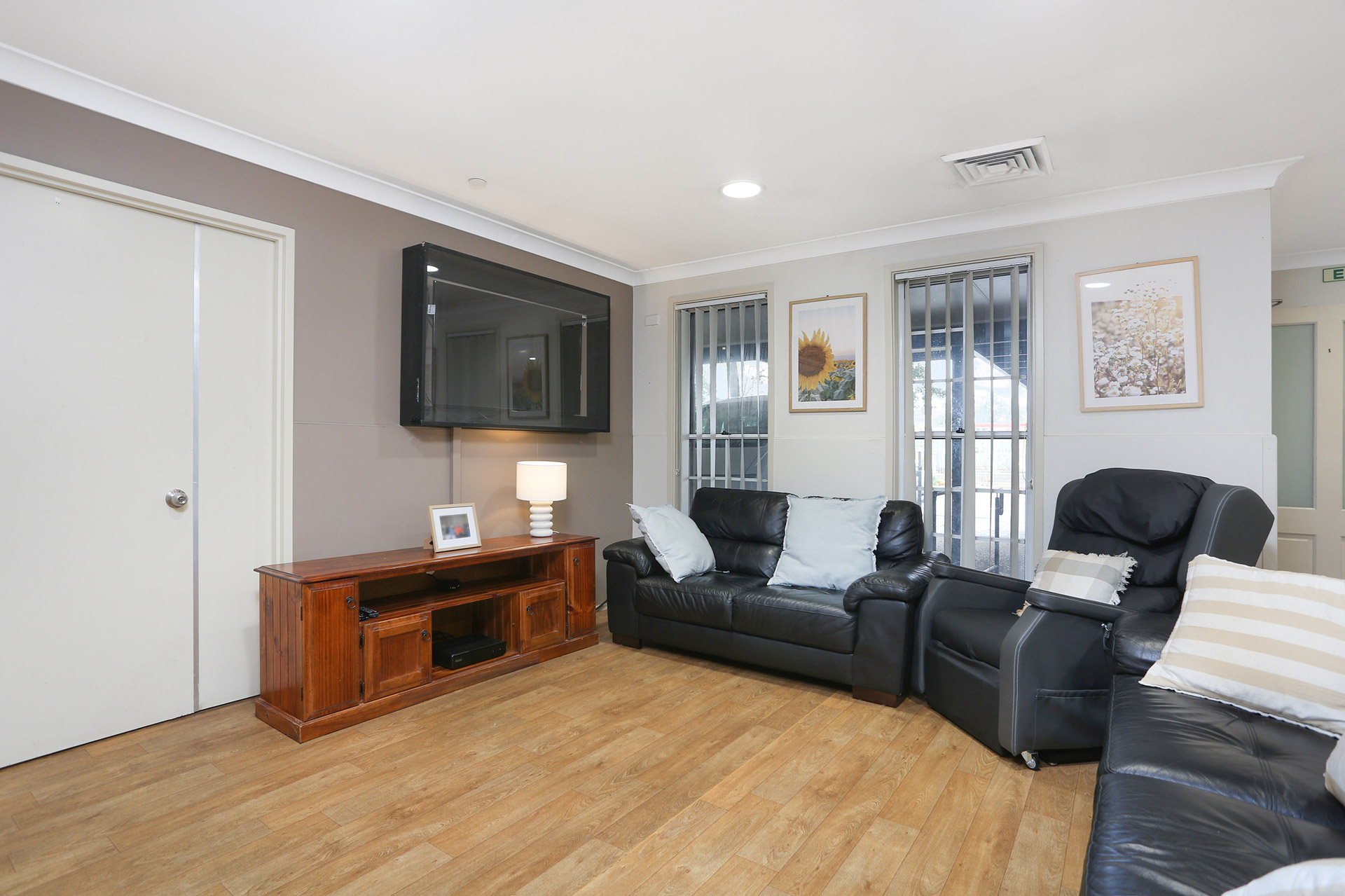 St Clair: Routine based and structured living in quiet neighbourhood — Home image 5