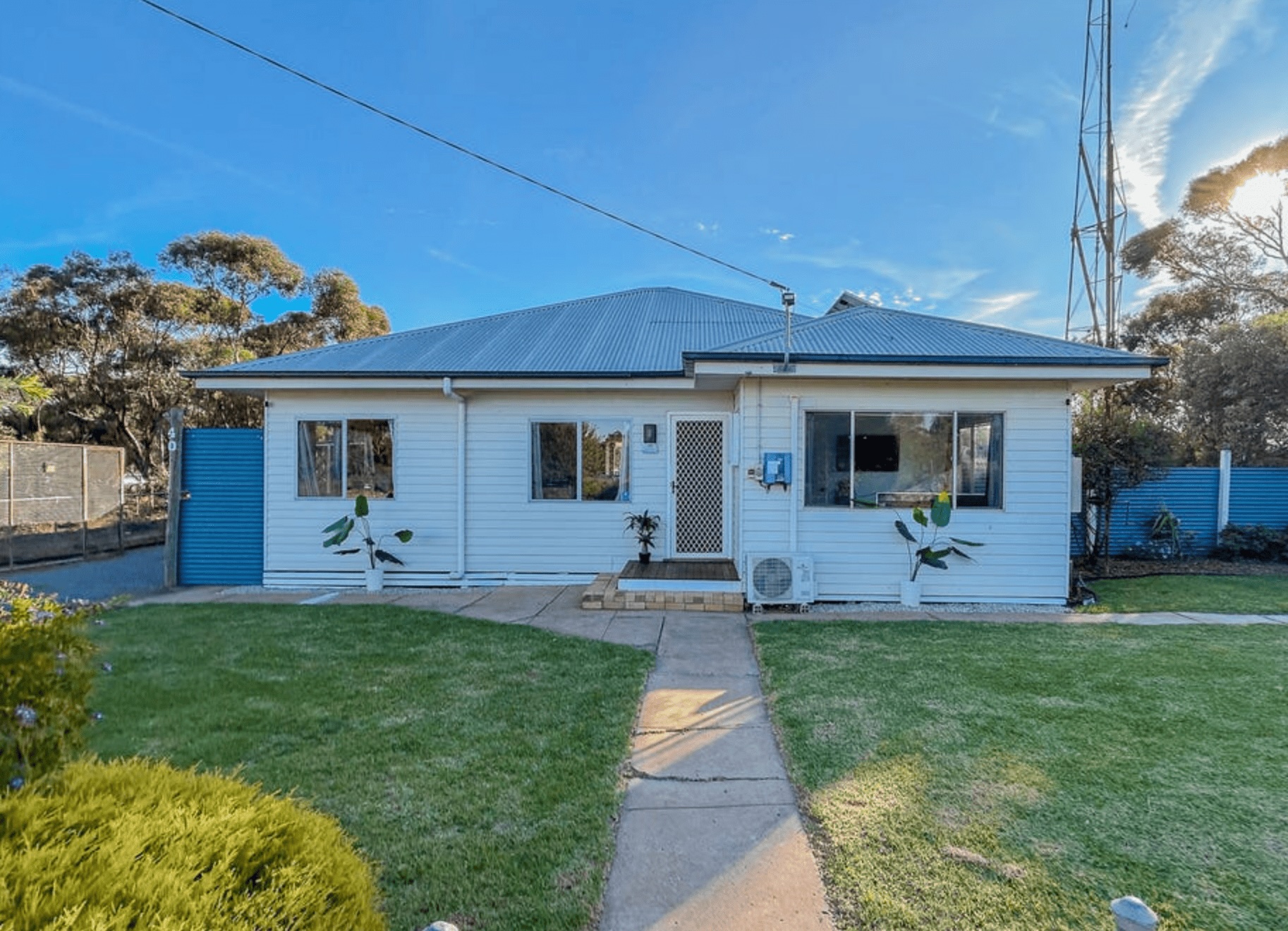 Berriwillock Regional Home on Two Titles – Space That Works — Home image 8