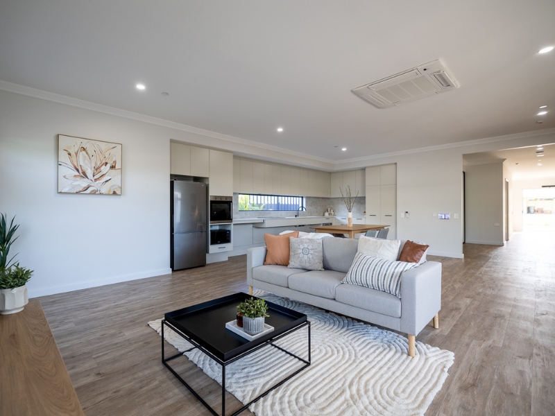 Side by Side - Two Spacious 2-Bedroom homes for sharing. Disability Accommodation — Home image 5