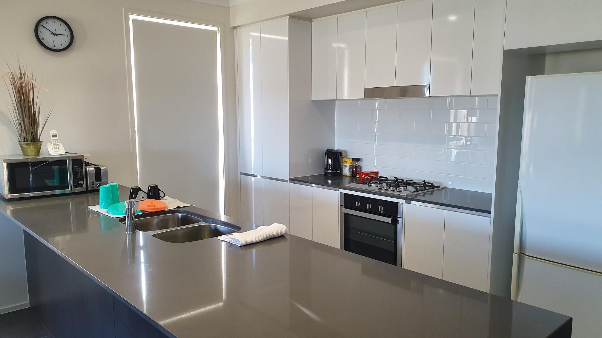 Pasific Care - Supported Independent Living - Brand New Home, Single Story, Available Now! — Home image 3