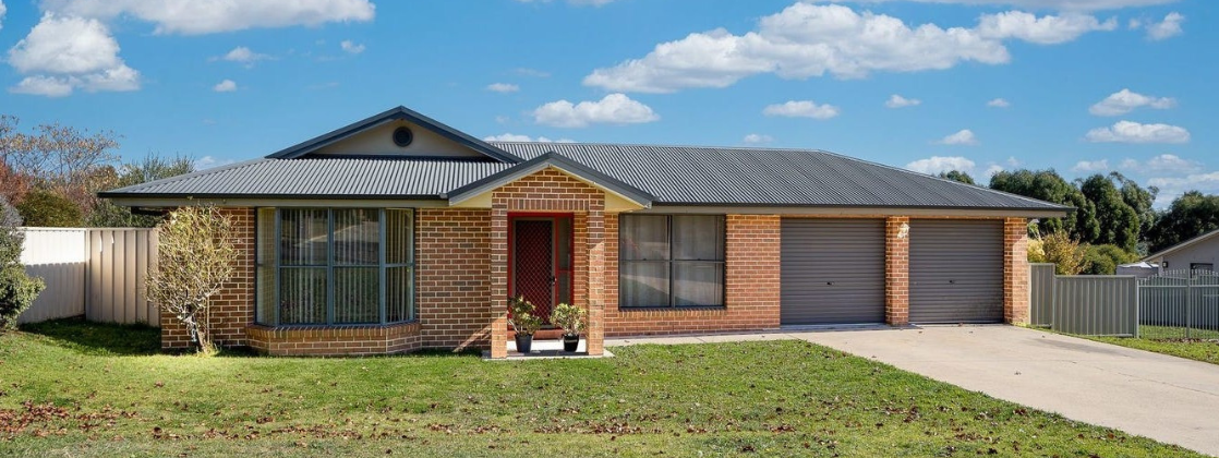 Your Choice Begins Here - Beautiful home in a peaceful neighbourhood — Home image 5