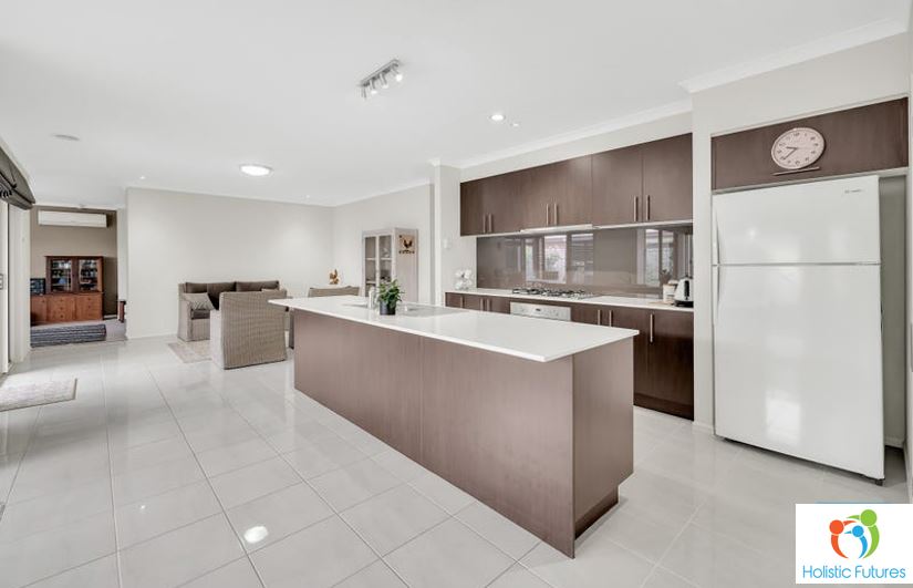 Caroline Springs - Supported Accommodation - One Vacancy - 3 Bedroom — Home image 2