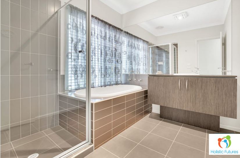 Caroline Springs - Supported Accommodation - One Vacancy - 3 Bedroom — Home image 3