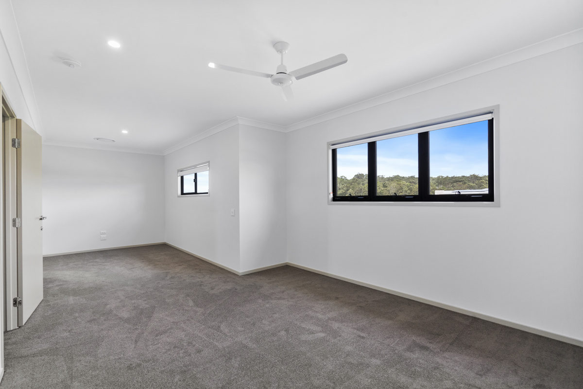 REDLAND BAY, QLD – IMPROVED LIVABILITY HOUSE (CO-TENANCY) — Home image 2