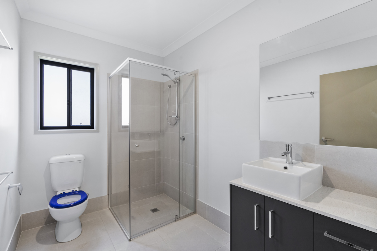 REDLAND BAY, QLD – IMPROVED LIVABILITY HOUSE (CO-TENANCY) — Home image 13