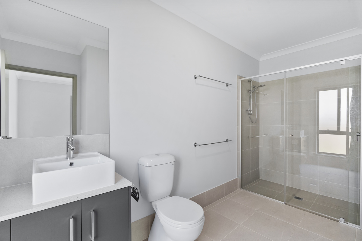 REDLAND BAY, QLD – IMPROVED LIVABILITY HOUSE (CO-TENANCY) — Home image 16