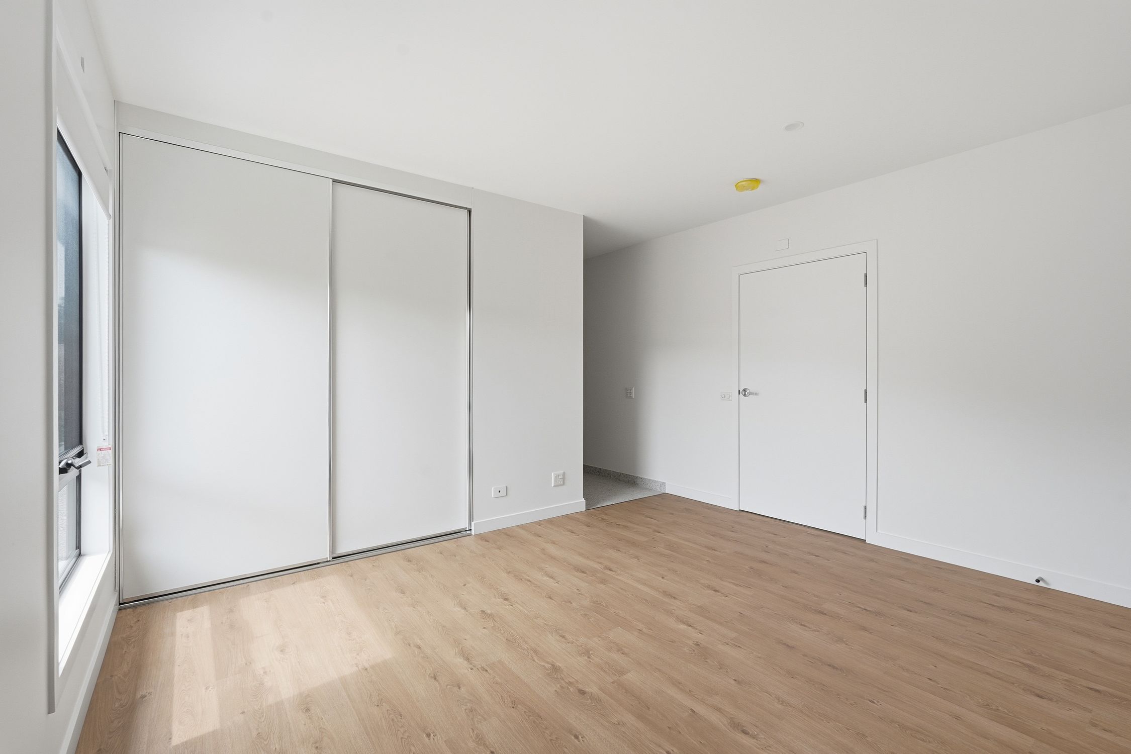 Modern. Quiet. Purpose-Built for High Physical Support. — Home image 8