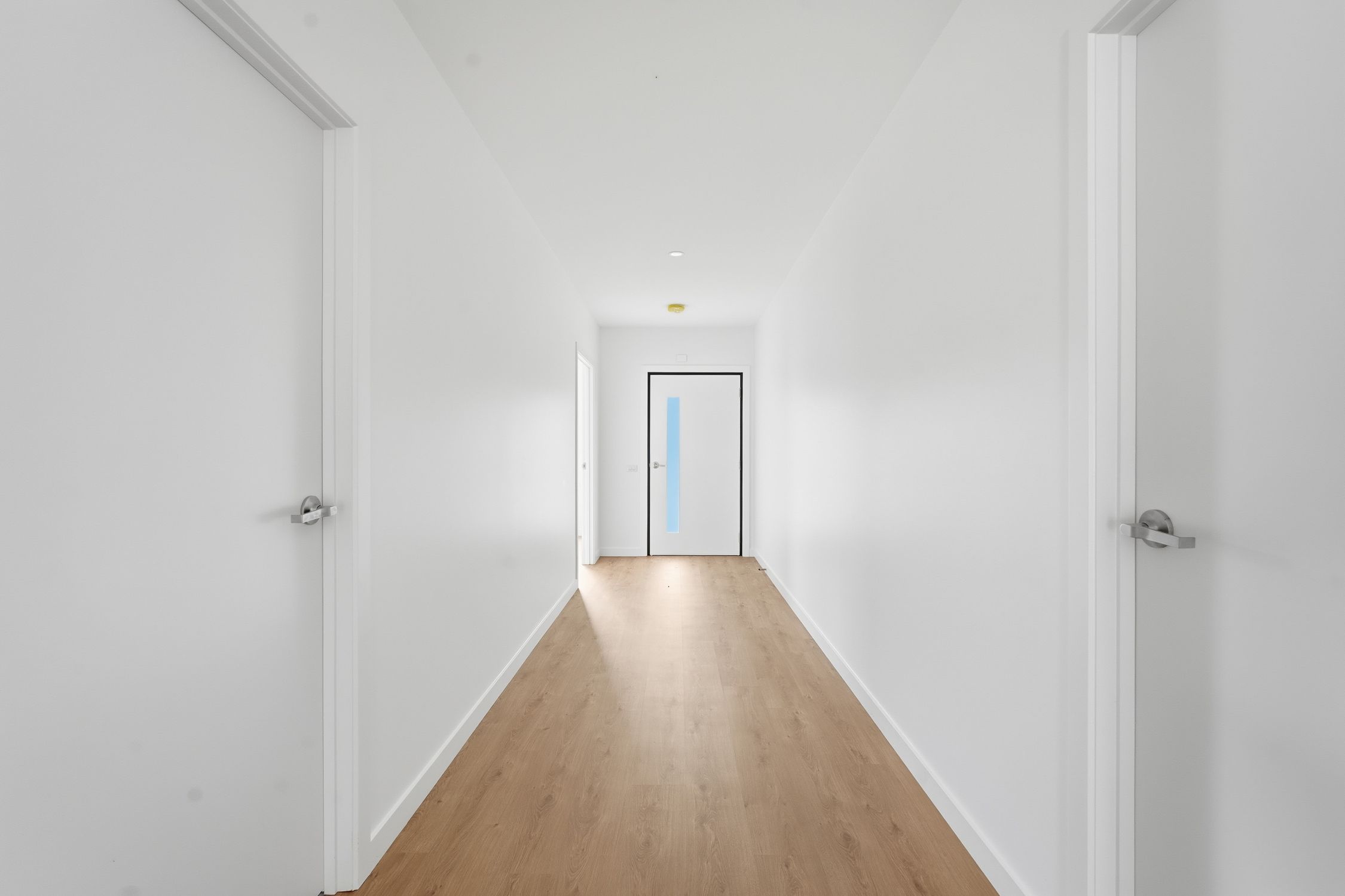 Modern. Quiet. Purpose-Built for High Physical Support. — Home image 12