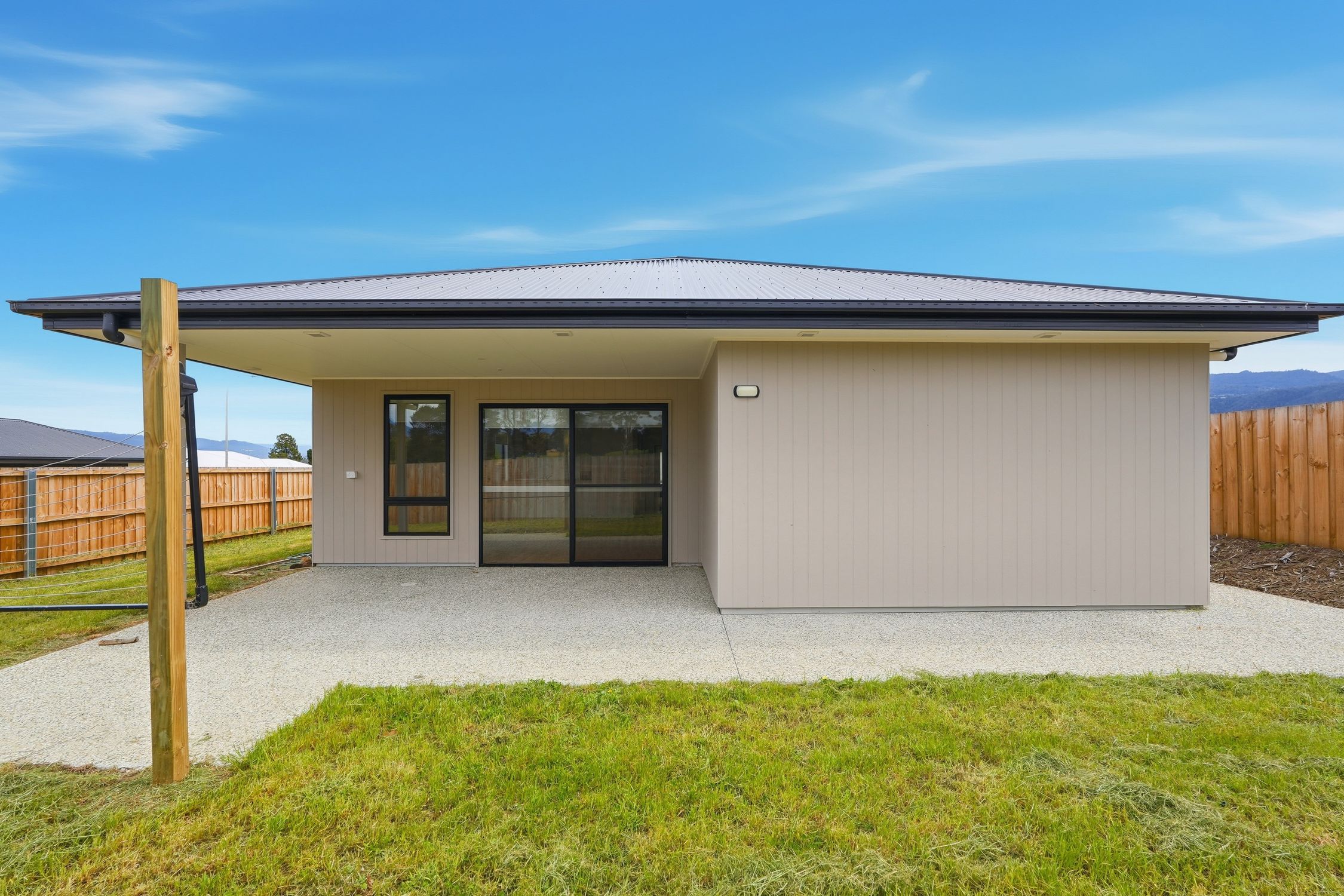 Modern. Quiet. Purpose-Built for High Physical Support. — Home image 18