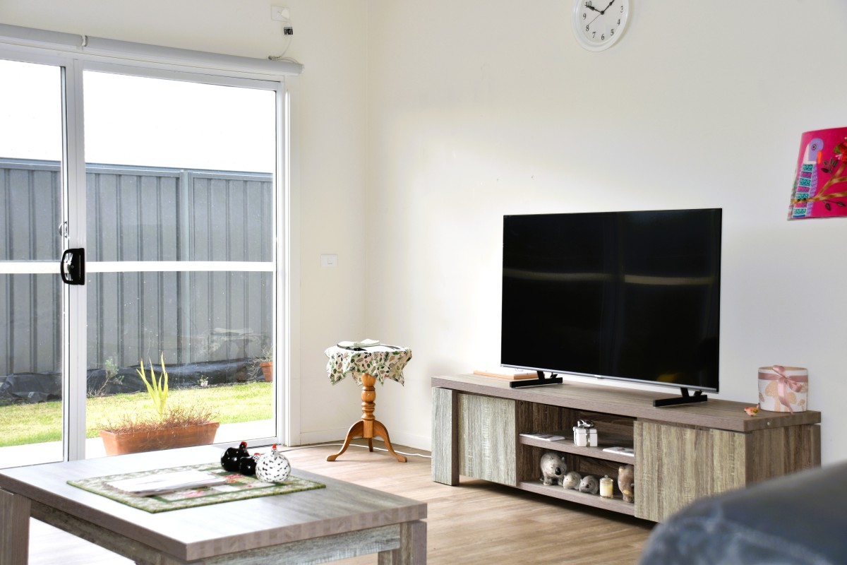 Beautiful SDA home in the heart of Mount Barker — Home image 2