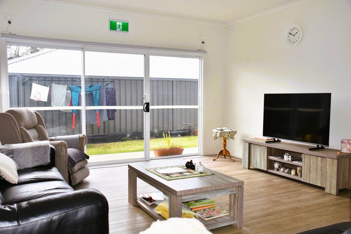 Beautiful SDA home in the heart of Mount Barker — Home image 4