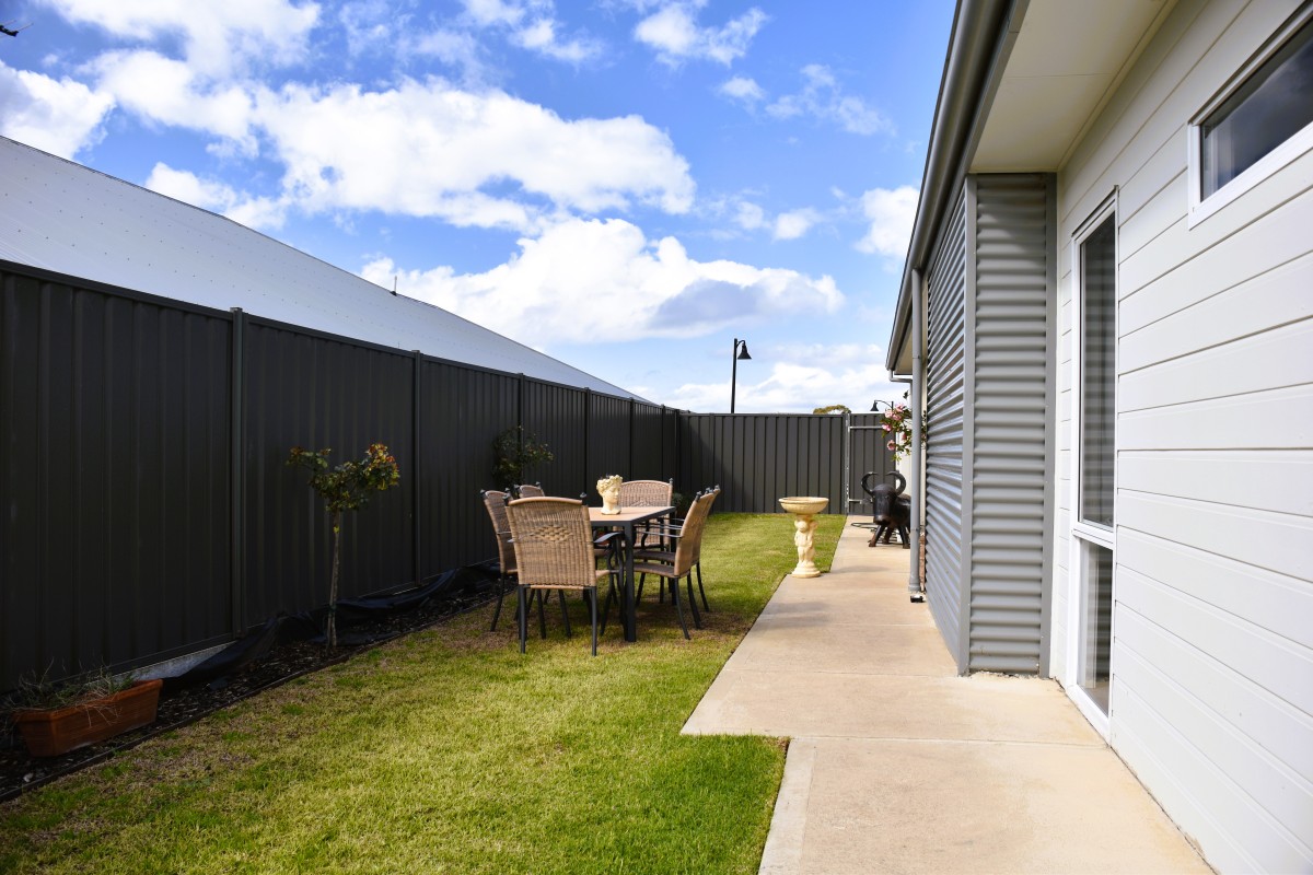 Beautiful SDA home in the heart of Mount Barker — Home image 8